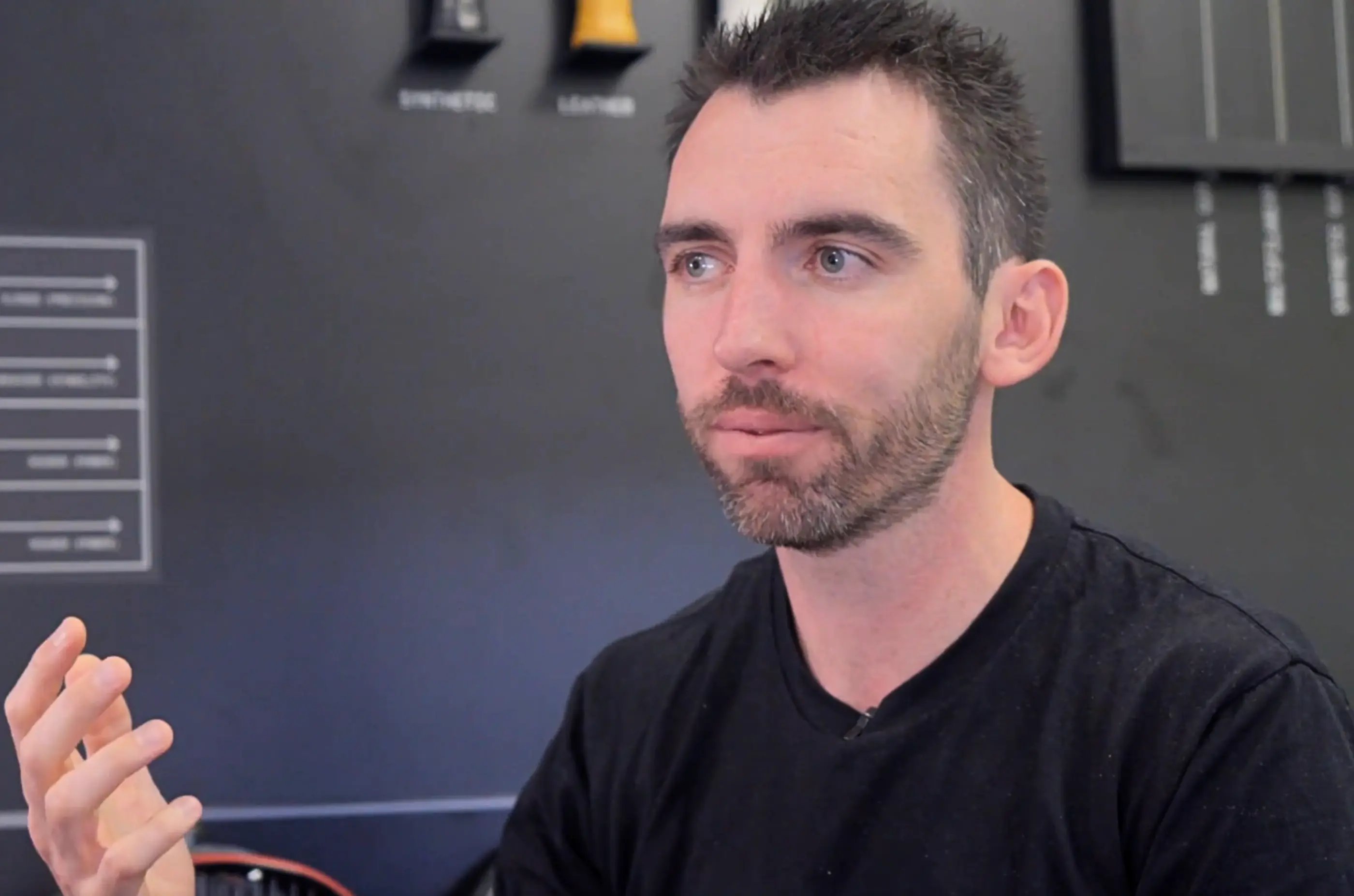 A Soft Racket Versus a Stiff Racket - Which is Better?