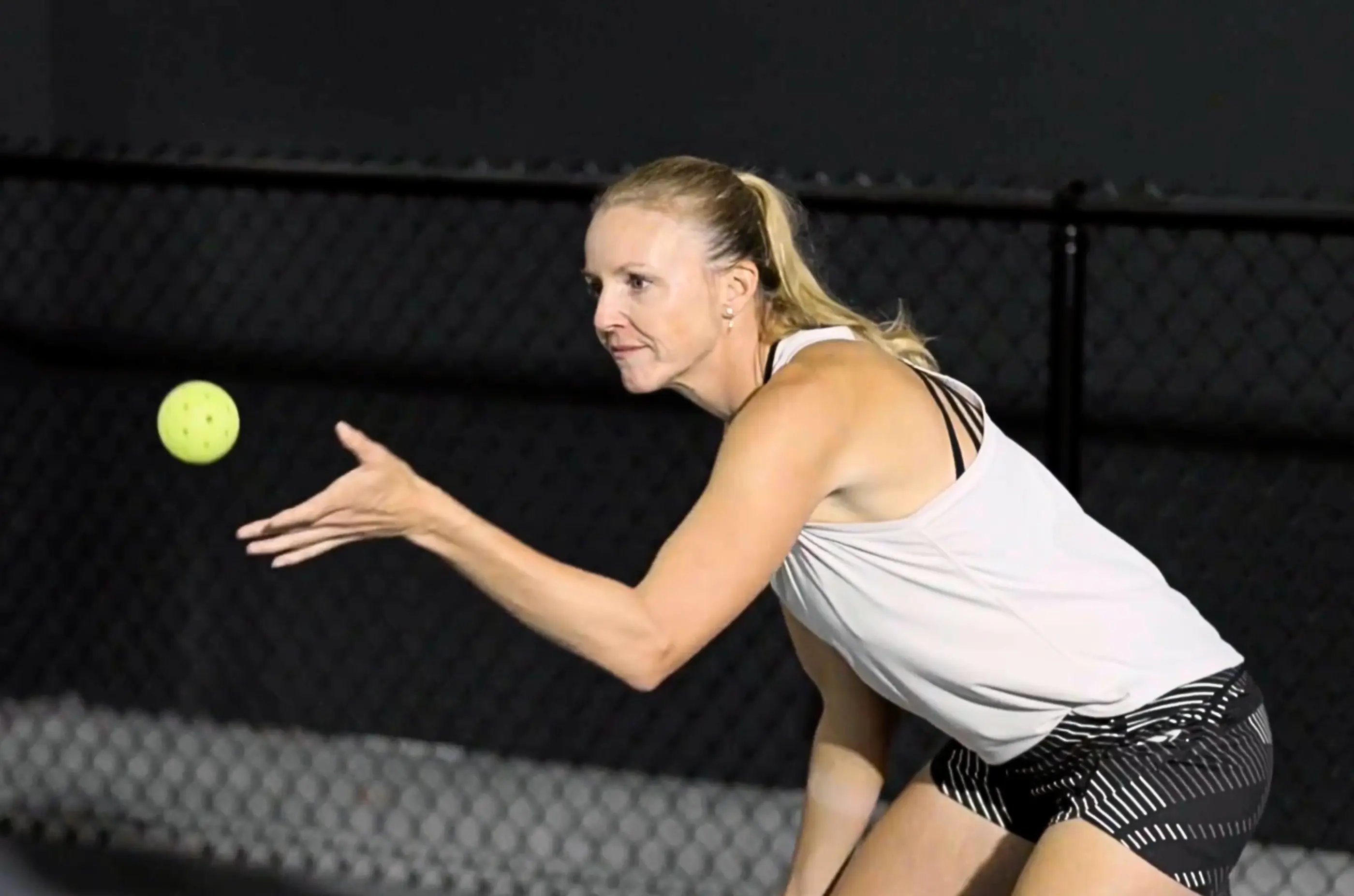 Aggressive Roll Third Shot Drop Technique