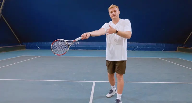 Straight Arm vs Bent Arm: Finding Your Contact Style