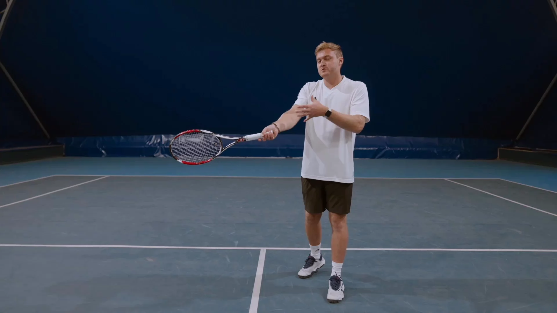 Straight-Arm vs Double-Bend Forehands: Which Is Right for You?