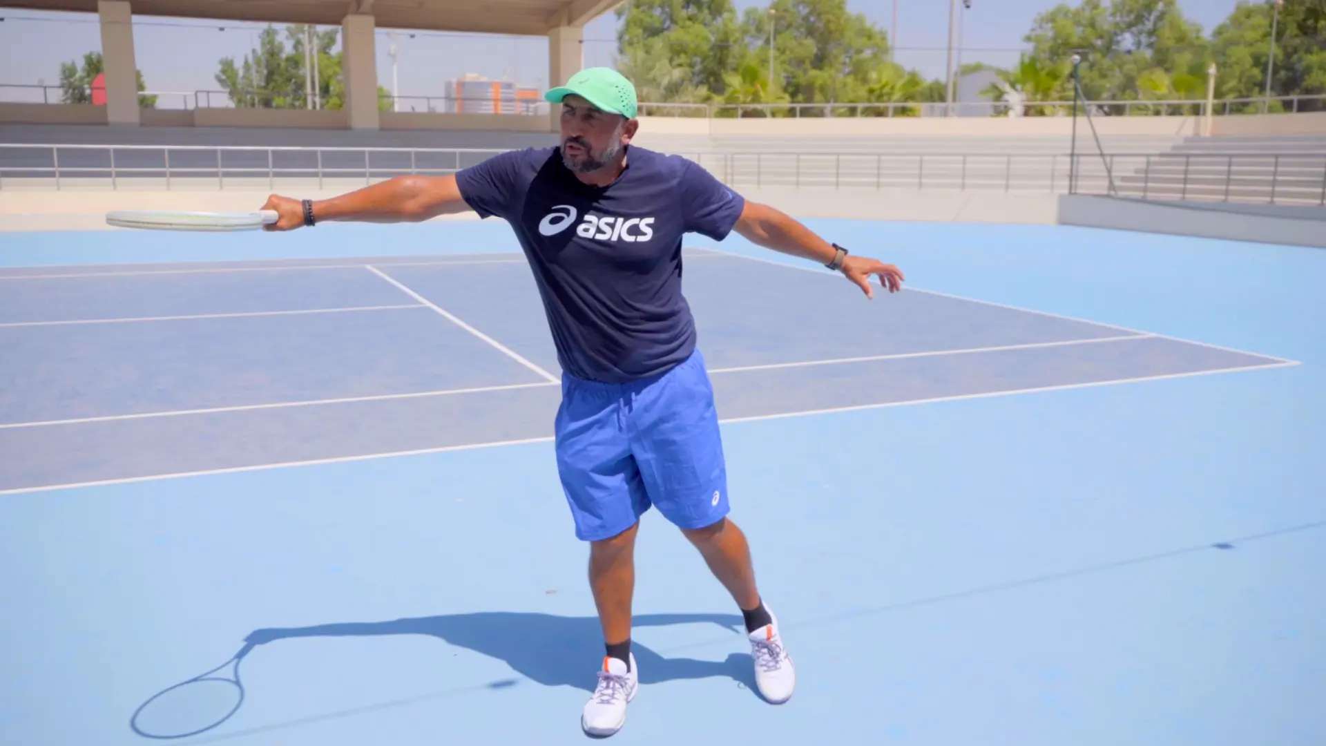 Build a Roger Federer-Style Slice Backhand