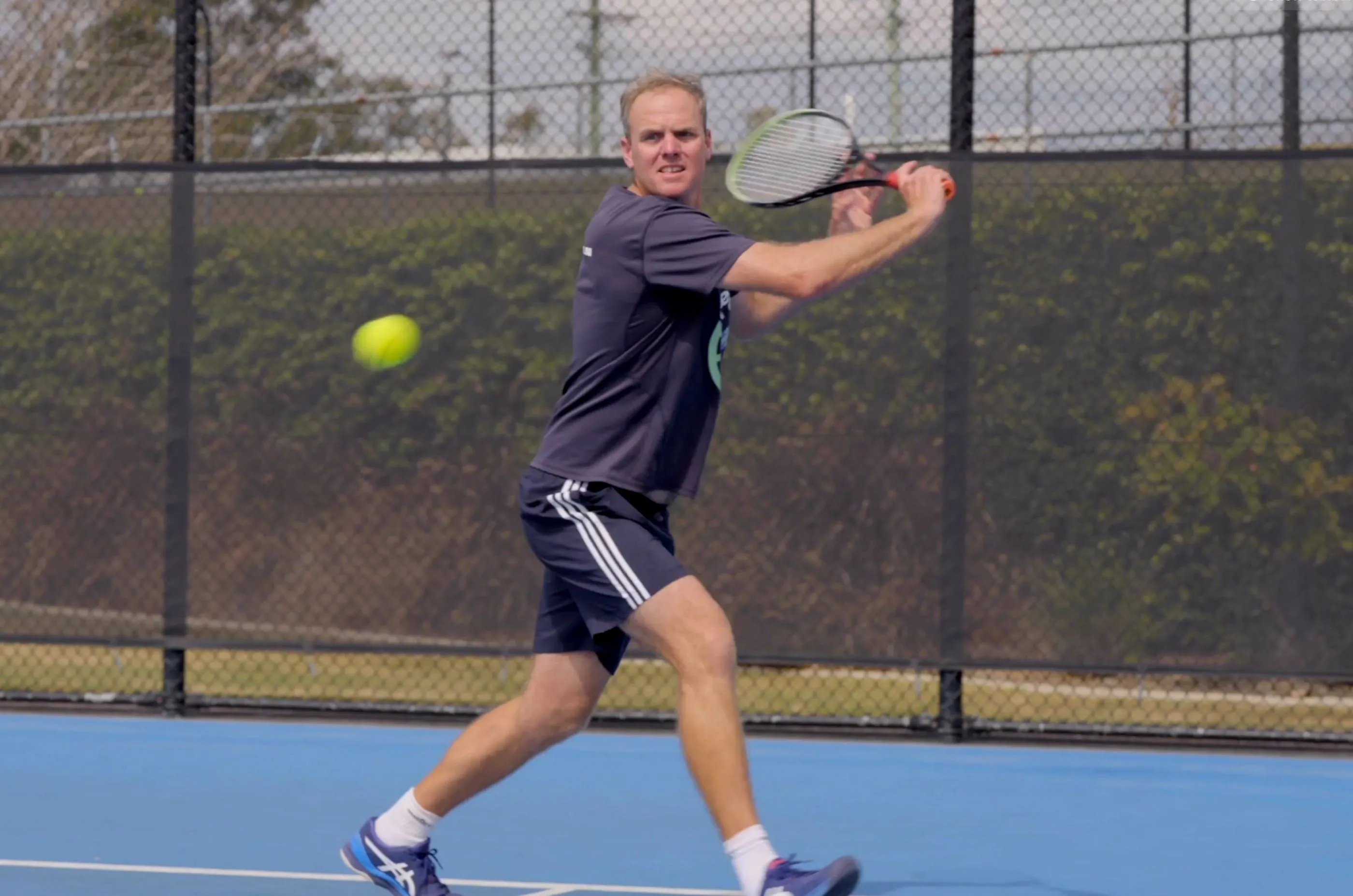 Returning a Kick Serve With a One-Handed Backhand
