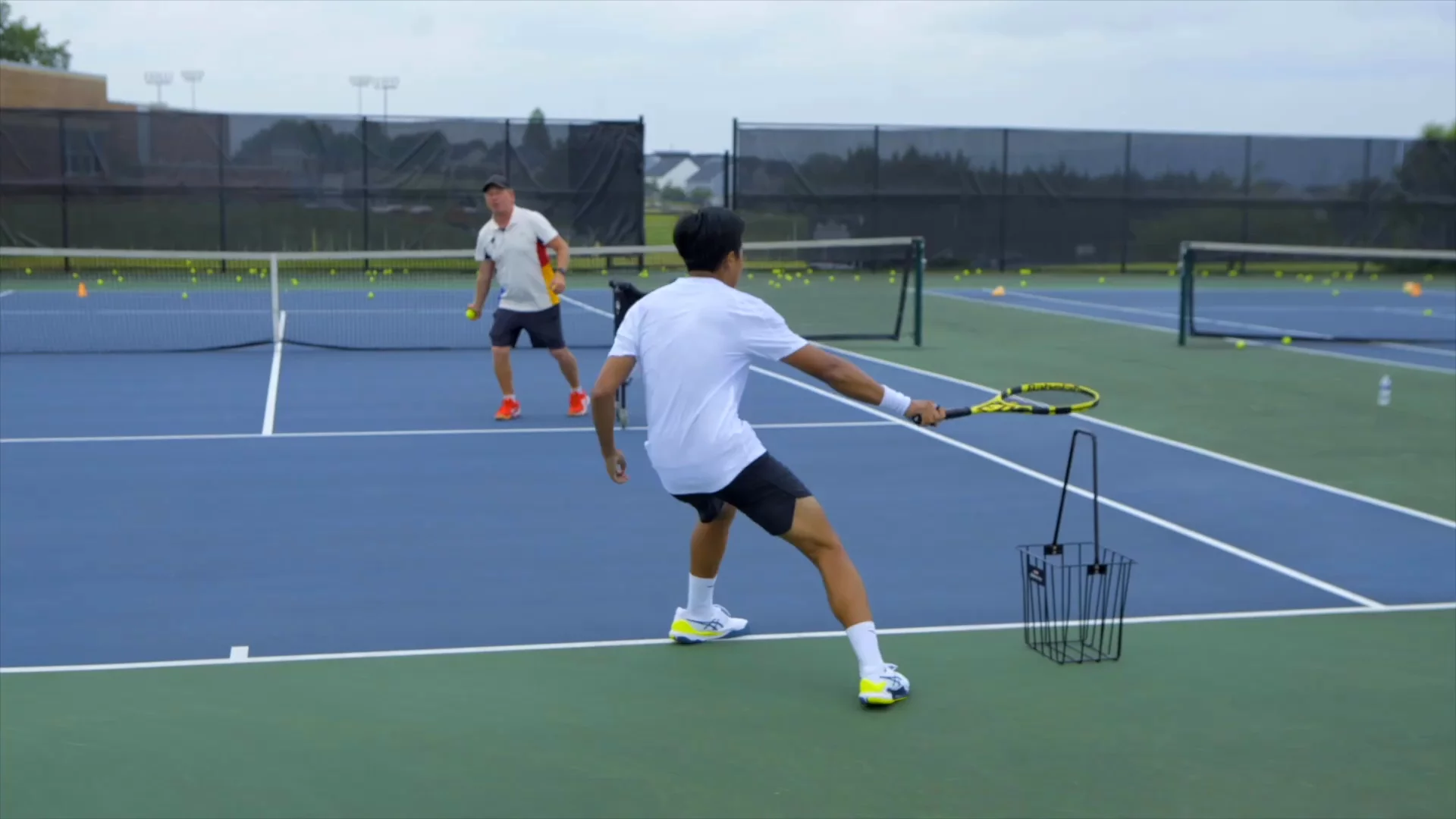 Backhand Down the Line Weapon