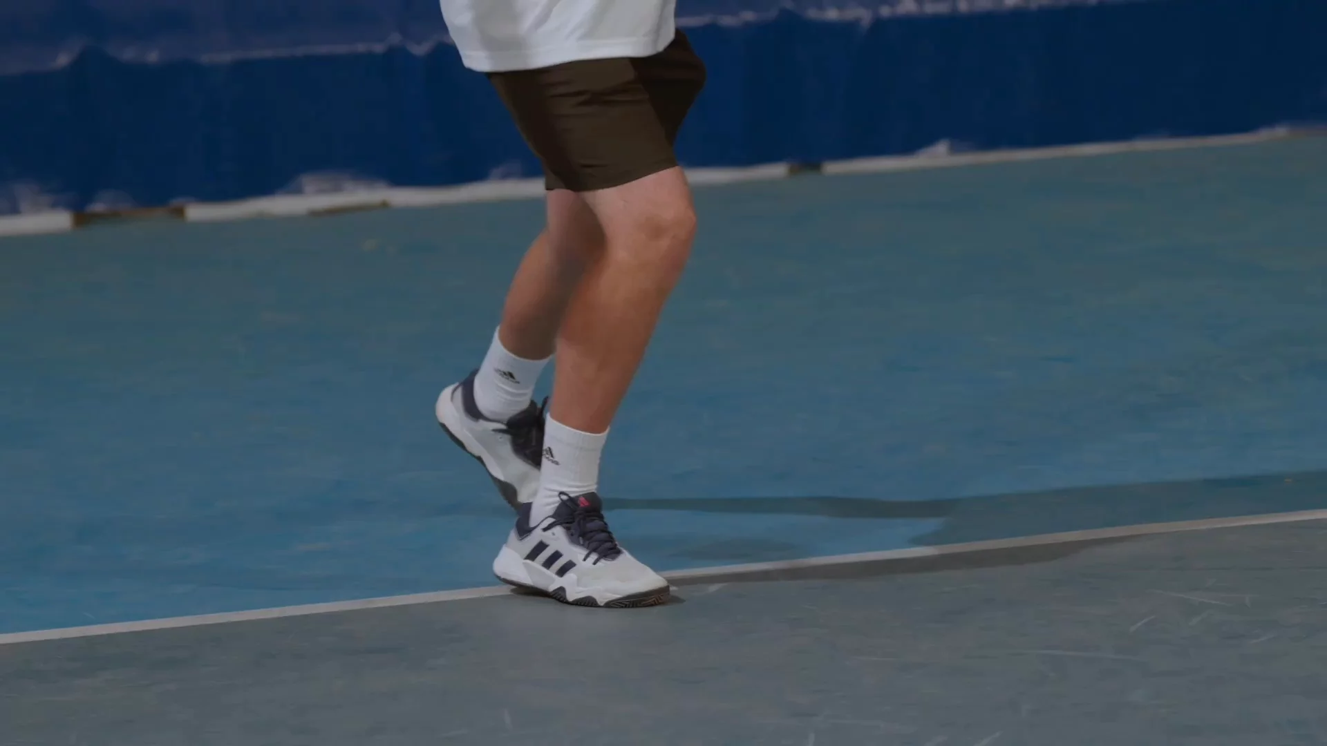 Forehand Stances: Choosing the Right Stance for Every Ball