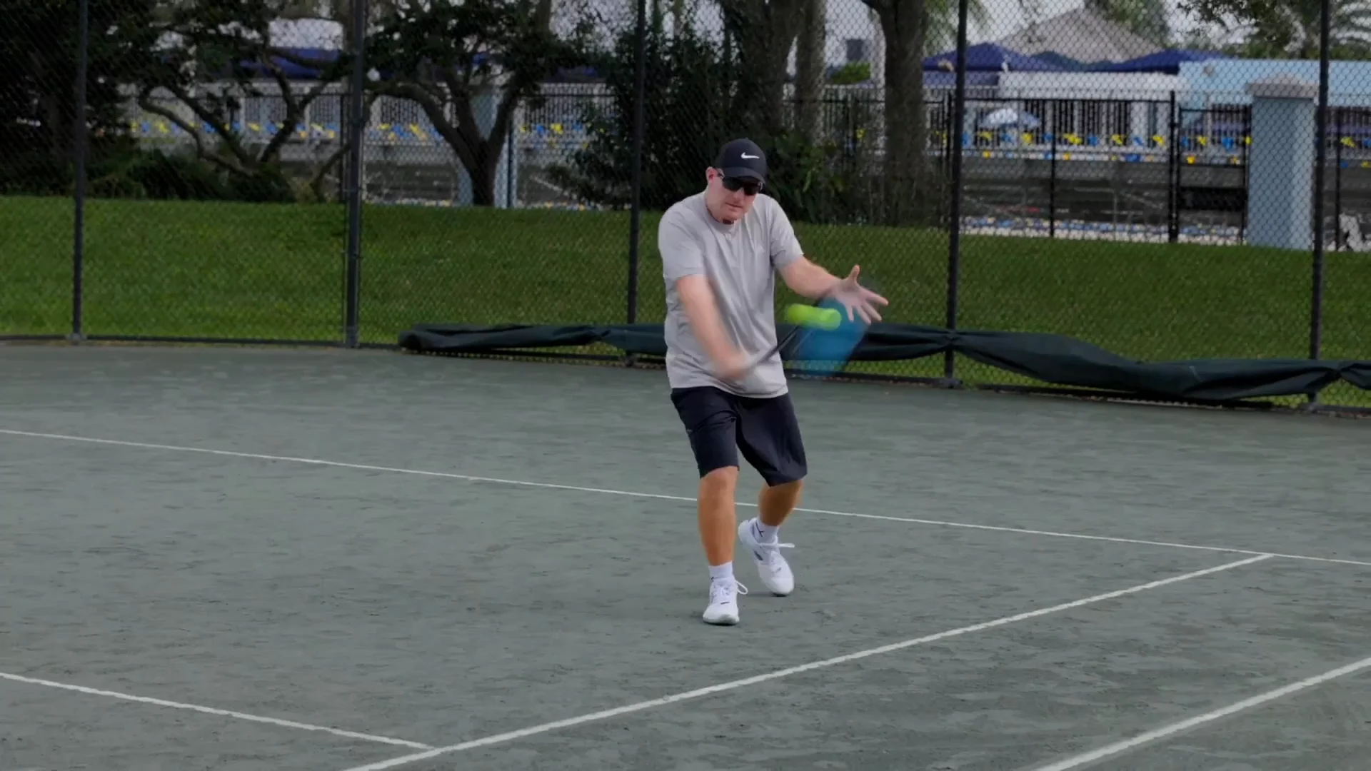 Backhand Approach Shots: Direction, Variation & Net Positioning